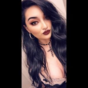 Meet your Posher, Sofía